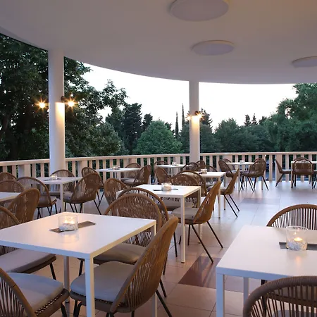 Rezidenca Ortus 3*