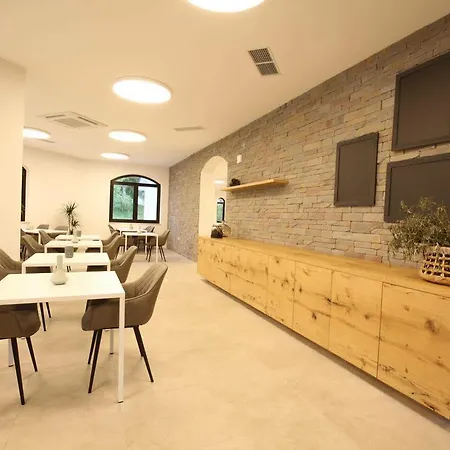 Hotel Rezidenca Ortus 3*