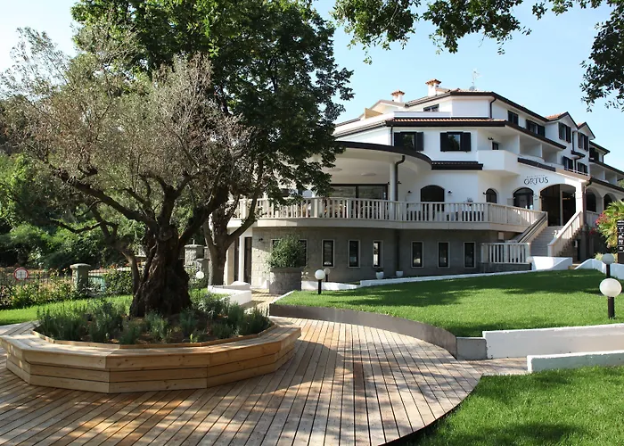 Rezidenca Ortus 3* Ancarano