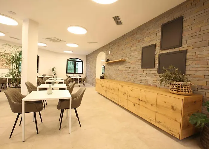 Hotel Rezidenca Ortus 3*